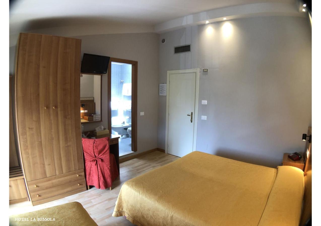 Hotel La Bussola Padenghe sul Garda Exterior foto