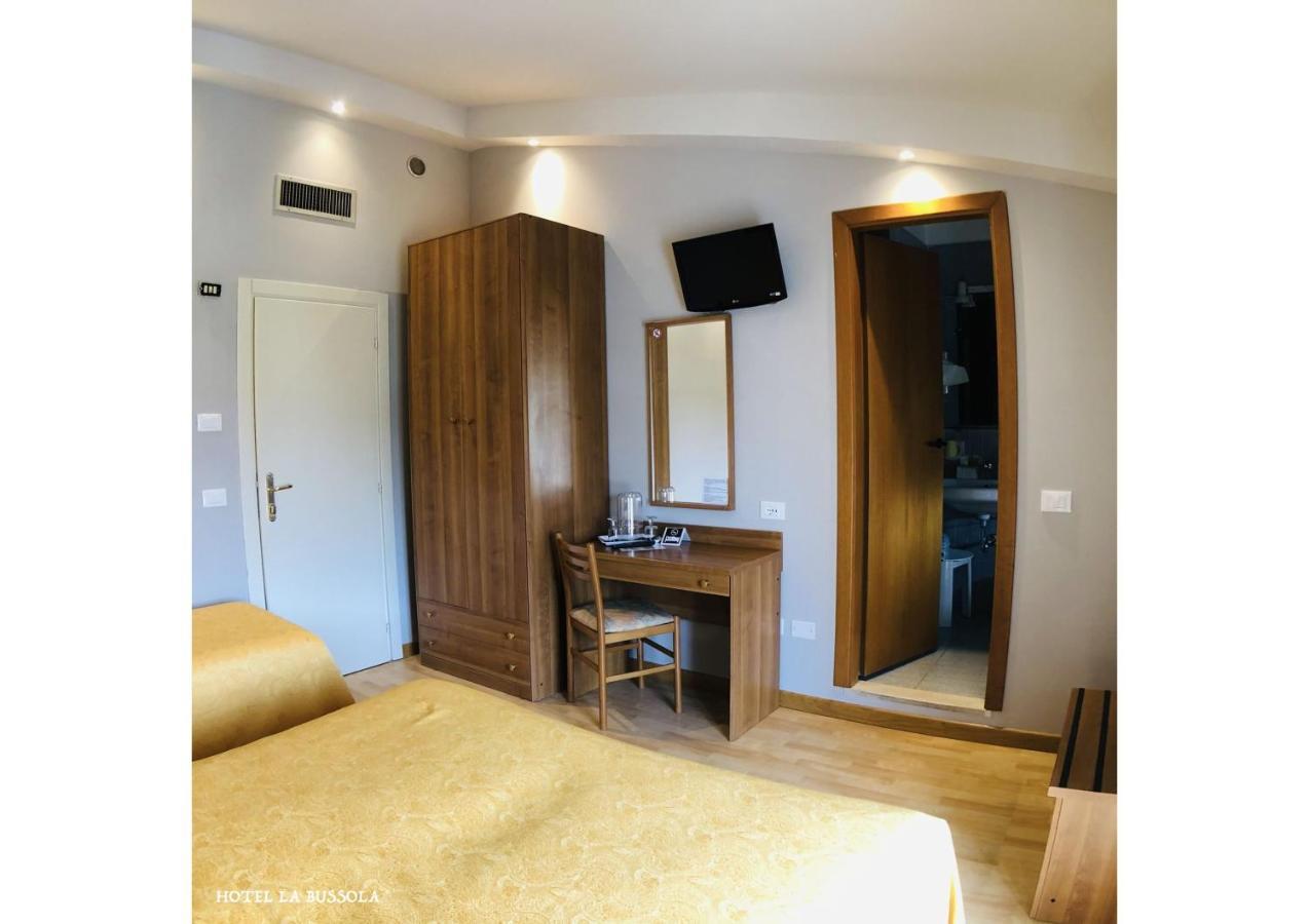 Hotel La Bussola Padenghe sul Garda Exterior foto