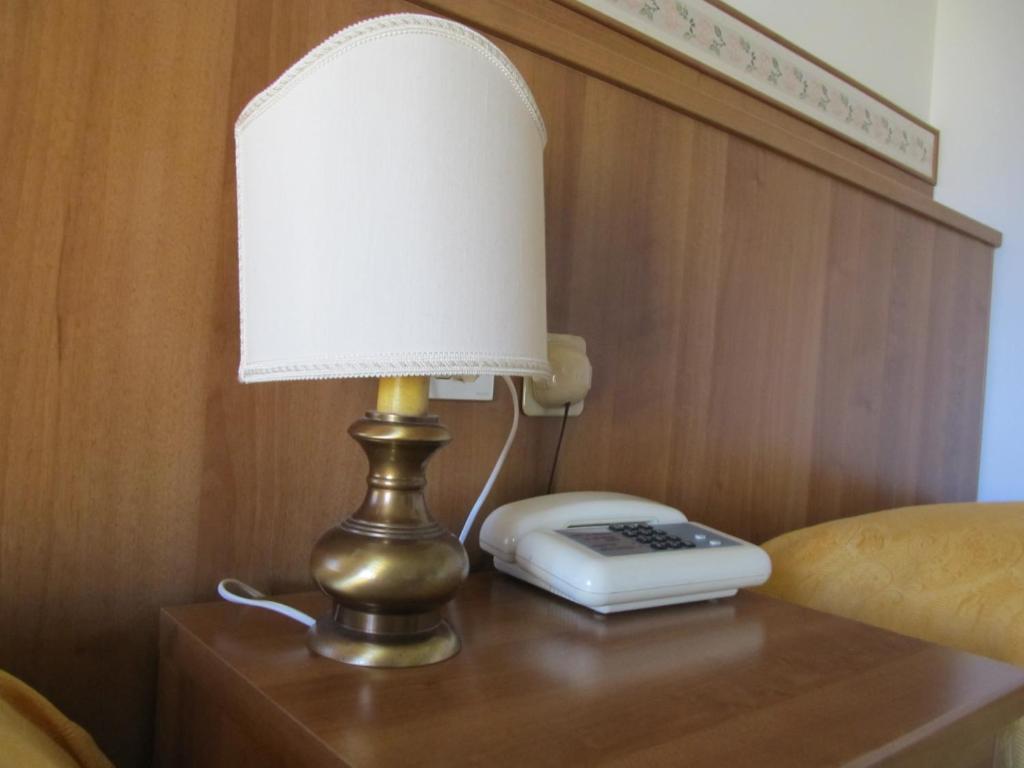 Hotel La Bussola Padenghe sul Garda Habitación foto