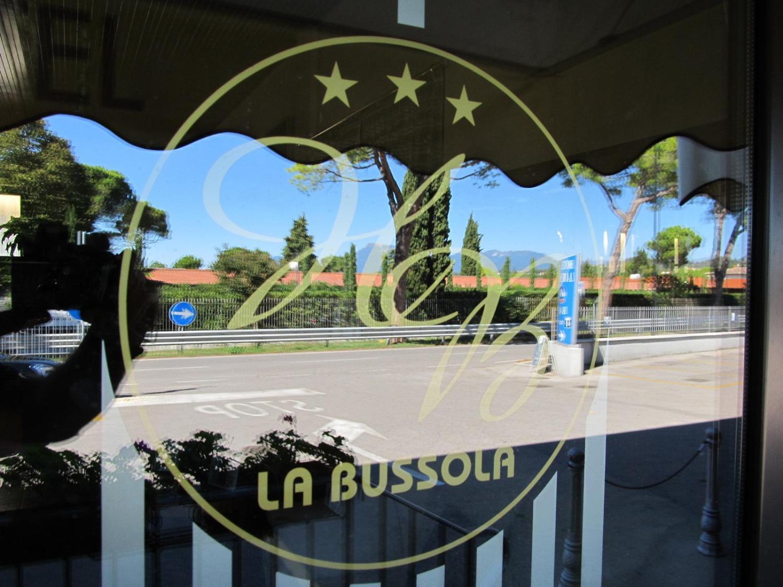 Hotel La Bussola Padenghe sul Garda Exterior foto