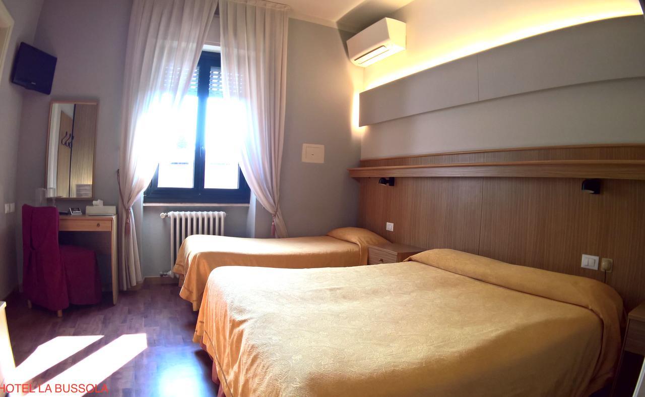 Hotel La Bussola Padenghe sul Garda Exterior foto